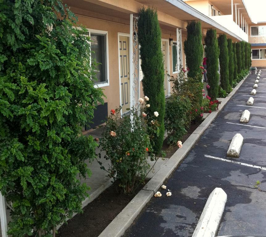 Holiday Motel - Fresno Exterior photo