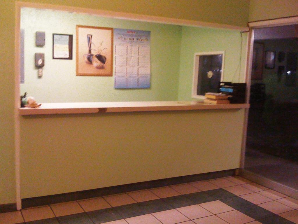 Holiday Motel - Fresno Interior photo